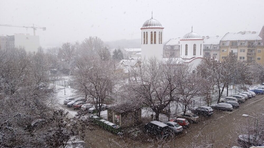 Padaju krupne pahulje u Subotici: Putevi u gradu za sada prohodni 1