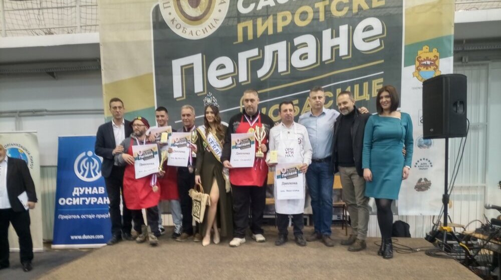 Deseti jubilarni sajam peglane kobasice u Pirotu 1