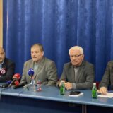 "Ukupni dug Zastava oružja veći je od vrednosti kapitala te fabrike": Radnici o teškoj situaciji razgovarali s narodnim poslanicima iz Kragujevca 5