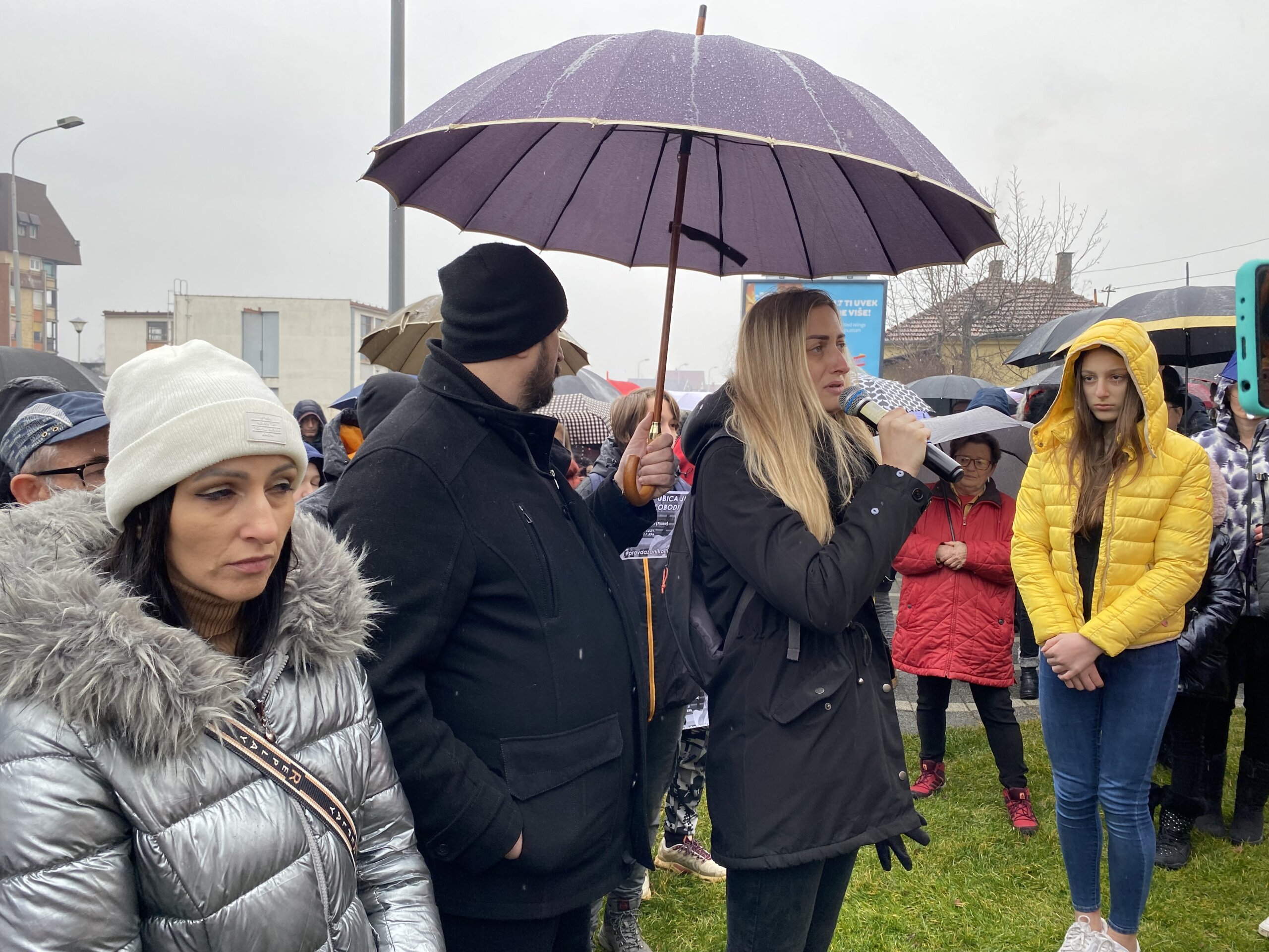 “Da nijedna porodica ne doživi to što je doživela moja”: Održan skup Pravda za Nikolinu 2 “Da nijedna porodica ne doživi to što je doživela moja”: Održan skup Pravda za Nikolinu 2