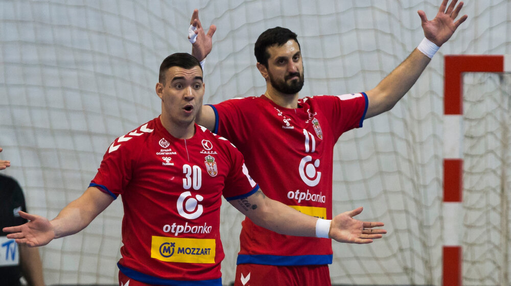 Toni Đerona "prelomio" - Bez Nikolića i Popovića na Alžir 1