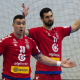 Toni Đerona "prelomio" - Bez Nikolića i Popovića na Alžir 8