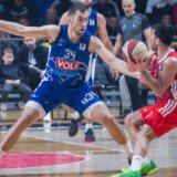 Crvena zvezda pobedila Budućnost u Podgorici u derbiju ABA lige 10