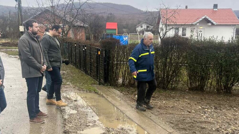 Predstavnici Kancelarije za KiM: Nastavlja se obilazak poplavljenih područja 1