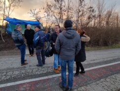 Levčani već pet meseci ne dozvoljavaju istraživanje litijuma u Rekovcu: Od hladnoće se brane "šumadijskim čajem" 9