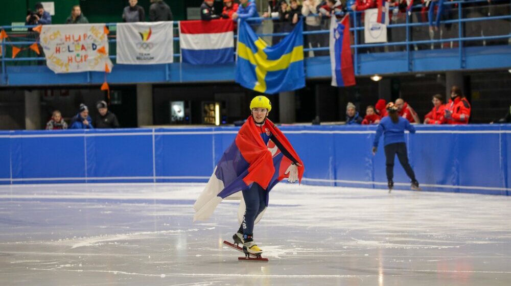 Mladi klizač Luka Jašić osvojio srebrnu medalju na zimskom EYOF-u 1