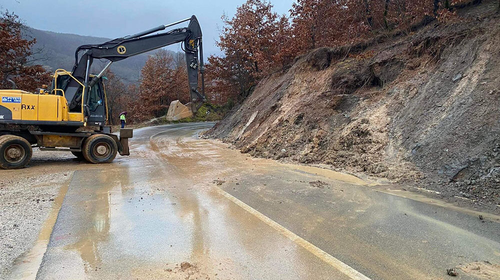 Oprez zbog odrona: Kakvo je stanje na putevima u Crnoj Gori? 1