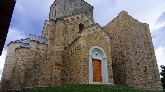 Novi Pazar: Za radove na manastiru Đurđevi stupovi pet miliona dinara 1