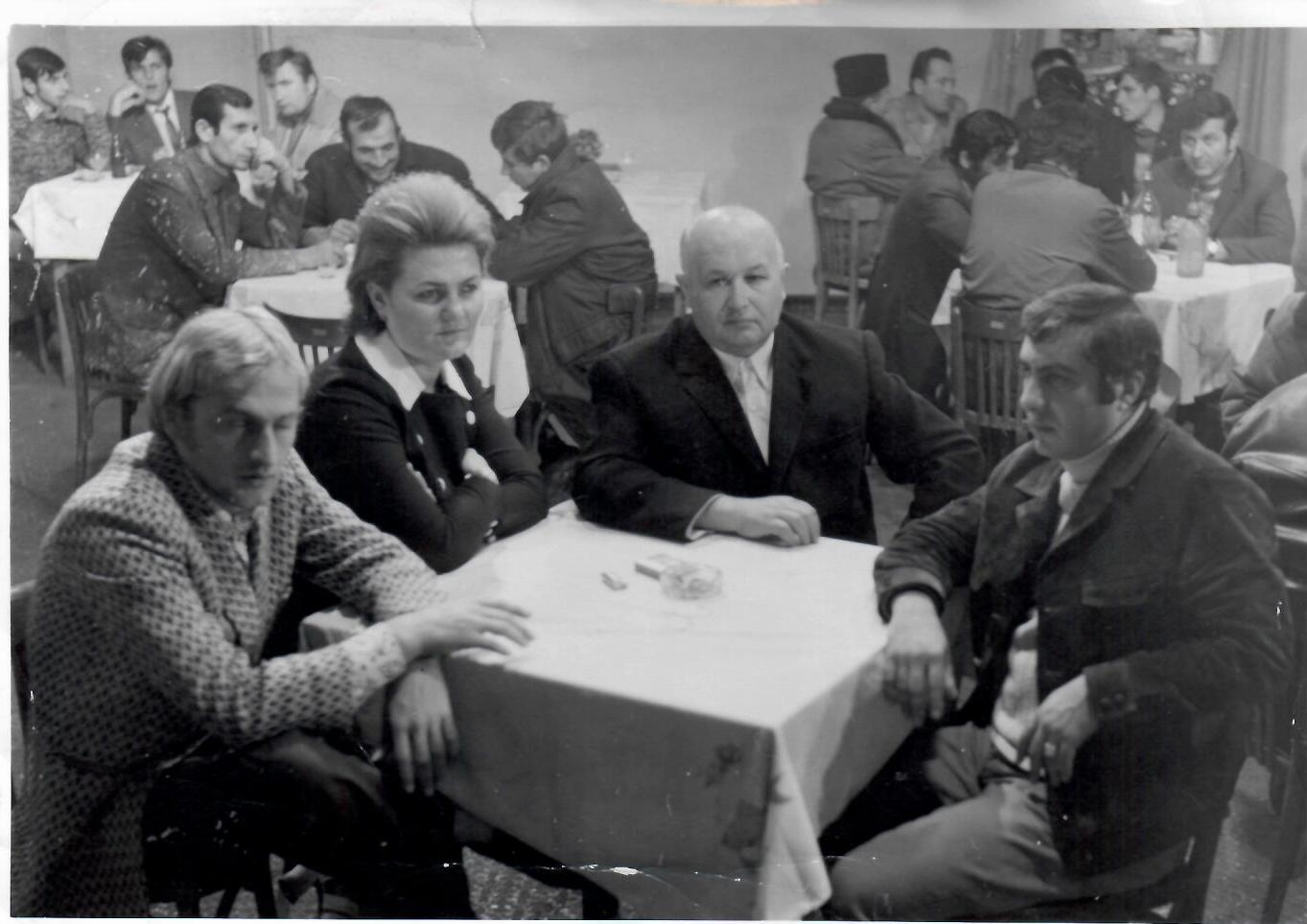 Ko je bila Lepa Landeka po kojoj napravljen film "I bog stvori kafansku pevačicu": Posetili smo kafanu u kojoj je snimano kultno ostvarenje (FOTO) 5