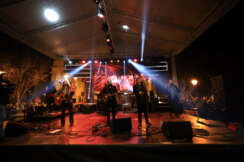 Nova 2023 godina Kragujevac 08 Kragujevačani u Novu godinu ušli sa Divljim jagodama i vatrometom (FOTO) 6