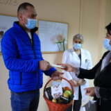 Dečak Nikša Đurđević prva beba rođena u Kragujevcu na julijansku Novu godinu 2