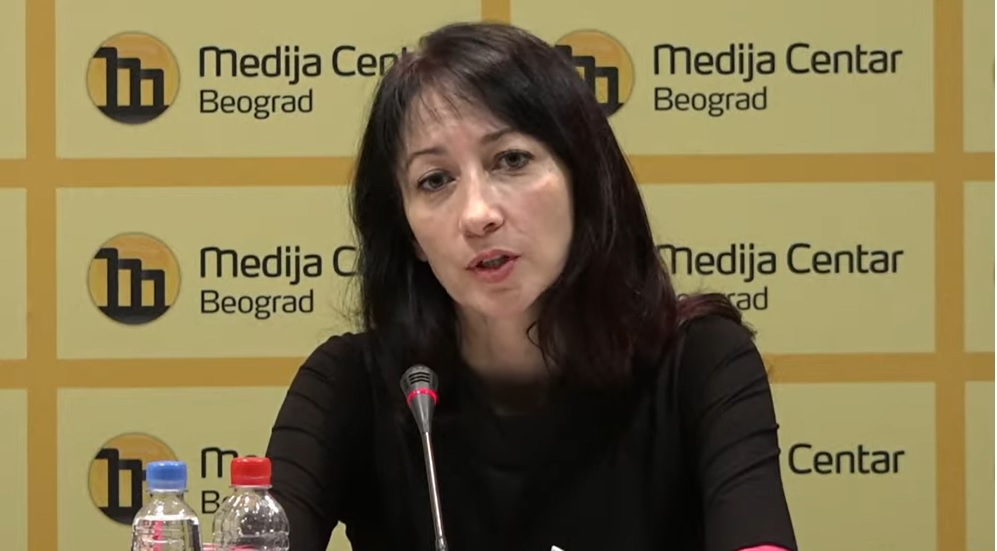 "Pacijent se veže za stolicu, prekrije čaršavom i prska alkoholom": Doktori "Laze" o "inovativnom lečenju" koje pominje Uprava 3 "Pacijent se veže za stolicu, prekrije čaršavom i prska alkoholom": Doktori "Laze" o "inovativnom lečenju" koje pominje Uprava 3