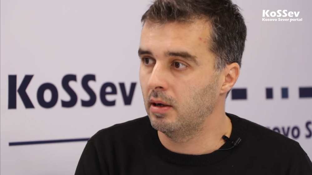 Savo Manojlović na Kosovu: Vučić rukovodio barikadama, kao predstavnike Srba doveo duboko kriminalizovane ljude, Kurti generalizator krize 1