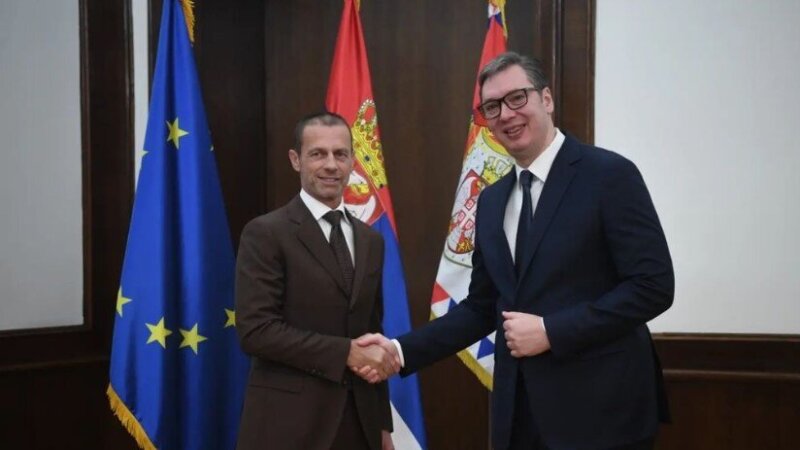 Vučić razgovarao sa predsednikom UEFA Čeferinom o izgradnji stadiona u Srbiji 1
