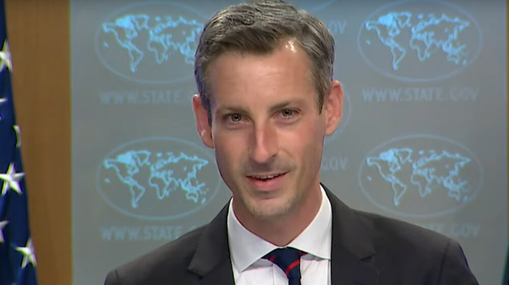 Portparol Stejt departmenta Ned Prajs o planu za Kosovo i Srbiju: Ohrabrujemo kosovske Srbe da se vrate u institucije Kosova 1