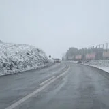 AMSS: Pre podne dobro uslovi za vožnju, posle podne kiša, a u planinskim predelima sneg 7