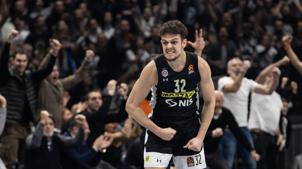 Zvižduci i uvrede za Real u Areni, igrači Partizana prekinuli "pakao" Reala 1