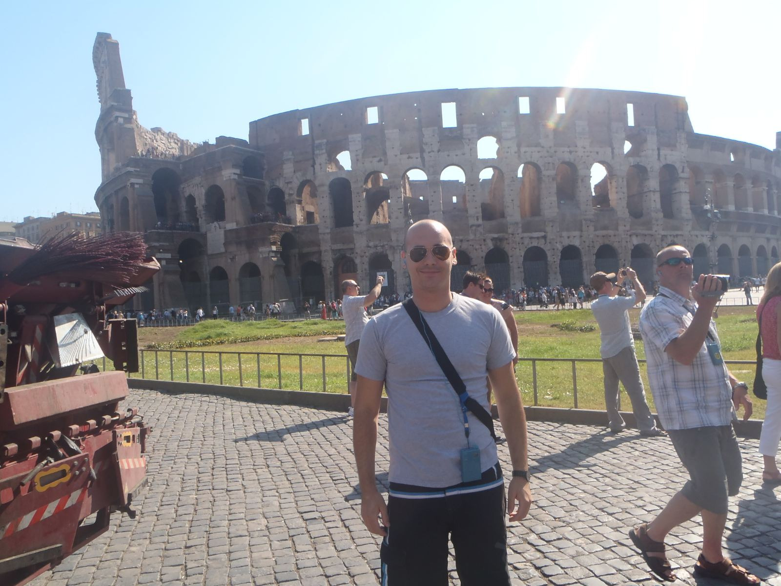 Kragujevački frizer ošišao i obrijao pola sveta: Radi na prekookeanskim kruzerima i obišao je 50 zemalja 3