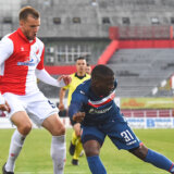 Crvena zvezda dovela Olajinku, pa prodaje Bena: Centarforska rokada na "Rajku Mitiću" 3