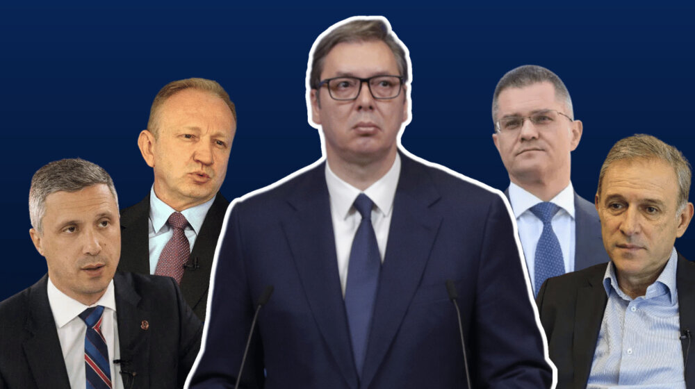 "Ološi s dna kace", "ludaci" i "fukare" samo za domaću upotrebu: Da li su Amerikanci povukli Vučiću crvenu liniju za vređanja? 1