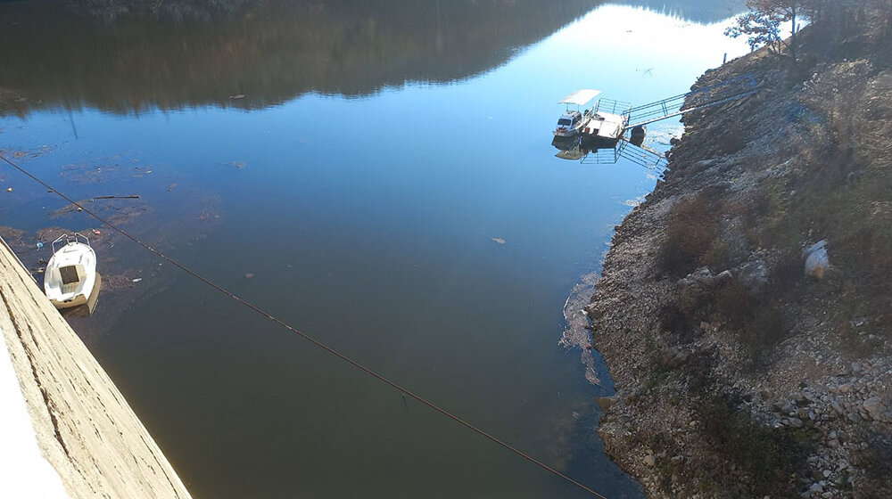 Ponovo alge u jezeru za vodosnabdevanje Užica, nadležni kažu da je voda za piće bezbedna 1