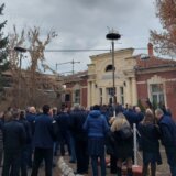 Okončan štrajk upozorenja u „Zastavi oružje”: Sindikalci pozvali kragujevačke poslanike na razgovor o sudbini fabrike 10
