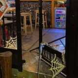 Napadači na novosadski kafić Crni ovan pušteni na slobodu: Tužilaštvo zatražilo meru zabrane prilaska lokalu 2