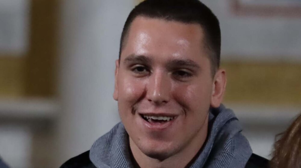 RTV Dukađini: Kosovska policija zaustavila Danila Vučića i naterala ga da skine majicu sa "provokativnim porukama" 1