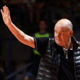 Vujošević: Navijači Partizana treba da ćute jer Vučić pomaže košarkaški klub 7