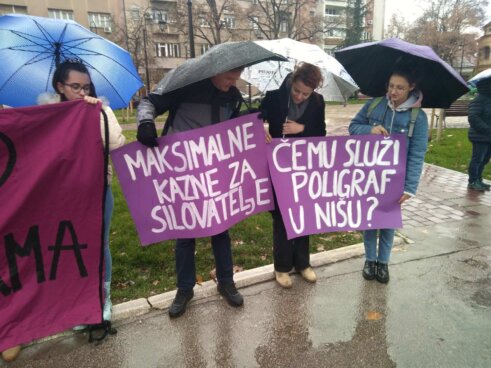 foto, centar za devojke protest silovanje 6, foto z. miladinovic Tužilaštvo proverava navodno silovanje devojke u Nišu: "Centar za devojke" zatražio da se preispita rad policije 6