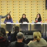 "Pacijent se veže za stolicu, prekrije čaršavom i prska alkoholom": Doktori "Laze" o "inovativnom lečenju" koje pominje Uprava 6