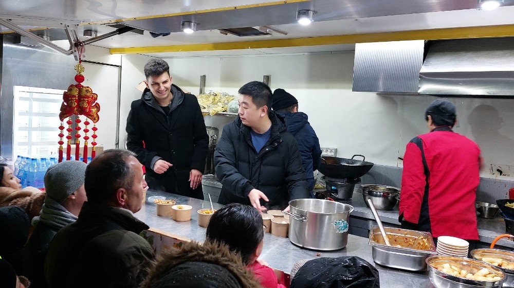 Kineska Nova godina proslavljena u Boru: Ples lavova, tradicionalna kuhinja, kao i umetnici iz Kine oduševili okupljene građane 6 Kineska Nova godina proslavljena u Boru: Ples lavova, tradicionalna kuhinja, kao i umetnici iz Kine oduševili okupljene građane 6