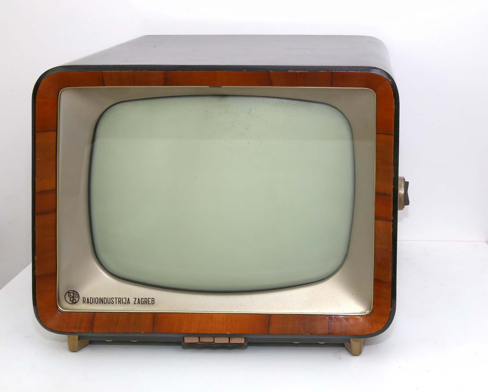 Kako se živelo bez interneta: Izložba "Leta pre neta" u Muzeju nauke i tehnike namenjena deci 3 Kako se živelo bez interneta: Izložba "Leta pre neta" u Muzeju nauke i tehnike namenjena deci 3