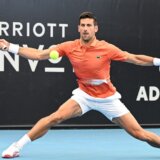 Đoković pobedio Šapovalova i plasirao se u polufinale turnira u Adelejdu 3