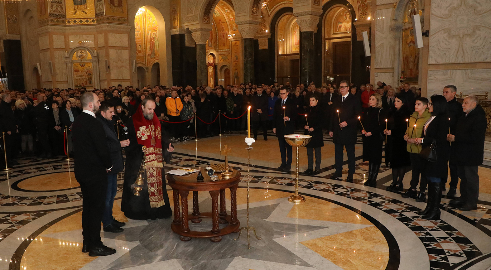 Nacionalne televizije kroz sliku na godišnjicu pada nadstrešnice: Slučaj Bačulov poslužio da "zatrpa" masovni skup u Novom Sadu 2