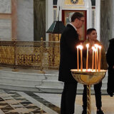 Tradicionalna rekapitulacija božićnih praznika: Kad predsednik celiva upaljenu sveću 6