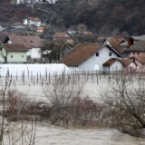 Nivo reka opada, vanredna situacija na snazi u devet opština 4