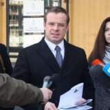 Advokatu Čedomiru Stojkoviću koji zastupa Ukrajince prećeno smrću, Vacić rekao "pozdrav za brata od preko" 7