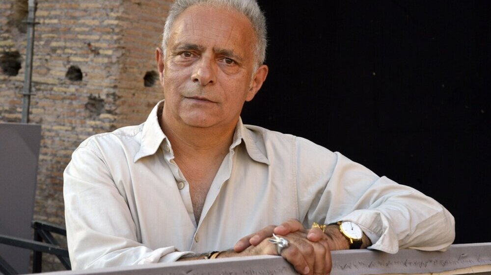 Verovao sam da imam još tri udisaja: Britanski pisac Hanif Kurejši u teškom stanju 1