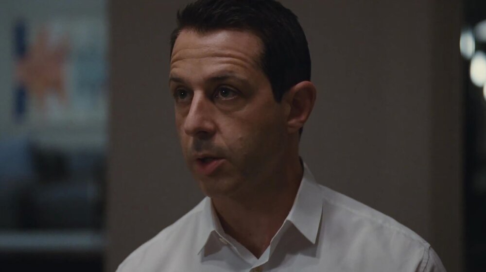 Odeća čini čoveka - Džeremi Strong je Kendal Roj i van seta serije „Succession" 1