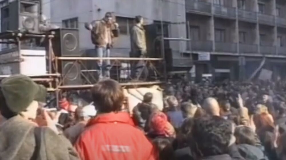 Dan kada je patrijarh Pavle pomogao studentima da „pomere“ policijski kordon 1