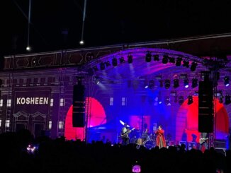 Novosađani u Novu 2023. ušli uz zvuke grupe Kosheen i vatromet (FOTO) 2