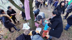 Ministarstvo za ljudska i manjinska prava i društveni dijalog čestitalo je danas pripadnicima romske nacionalne zajednice u Srbiji 8. april, Međunarodni dan Roma, navodeći da prema popisu stanovništva iz 2022. godine, u Srbiji živi 131.936 pripadnika romske nacionalne manjine.