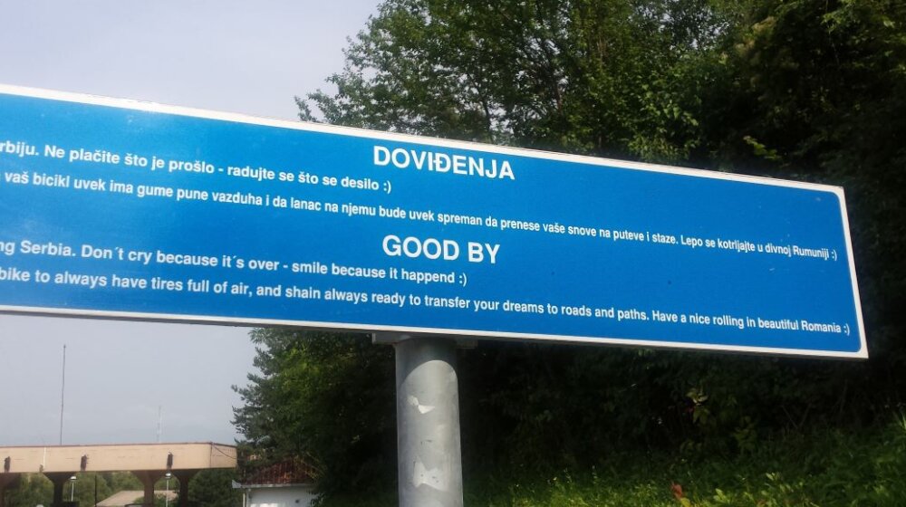 Ovo je natpis na granici Srbije i Rumunije i komentari na Reditu su urnebesni: Kao da je Borat radio 1