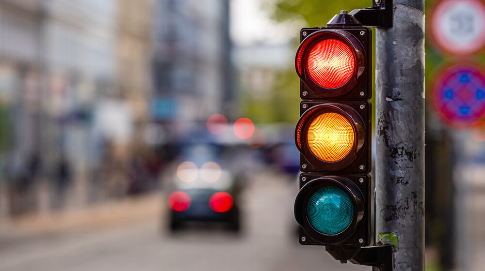 Zašto su svetla na semaforu crvena, žuta i zelena, a nije uvek bilo tako? 1