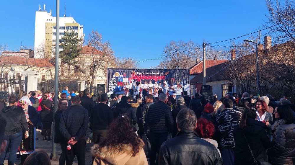 U Zaječaru i ove godine organizovana „Ulica božićne radosti” 1