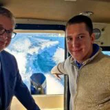 Vučić objavio fotografiju: Sa sinom na putu od Uranopolisa ka Svetoj Gori 8