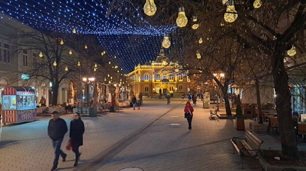 Božić u Novom Sadu nekada: Trke na konjima, korinđaši, vertepi i obilna trpeza sa "đavoljim kuglicama" 1