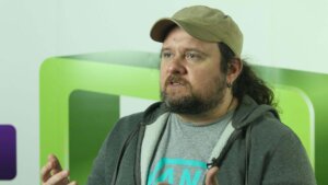 Novinarima Marku Vidojkoviću i Dinku Gruhonjiću upućene su nove pretnje koje su potom prijavljene Tužilaštvu za visokotehnološki kriminal i Osnovnom javnom tužilaštvu u Novom Sadu, saopštila je danas Asocijacija nezavisnih elektronskih medija (ANEM).