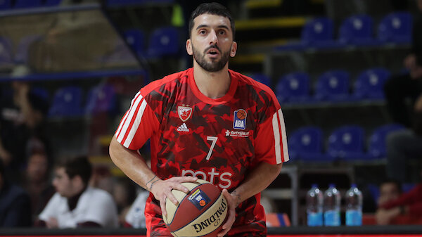 Doveden da puni koš rivala, a dva meseca će biti samo Zvezdin navijač: Koje sve mečeve Evrolige propušta Kampaco? 1